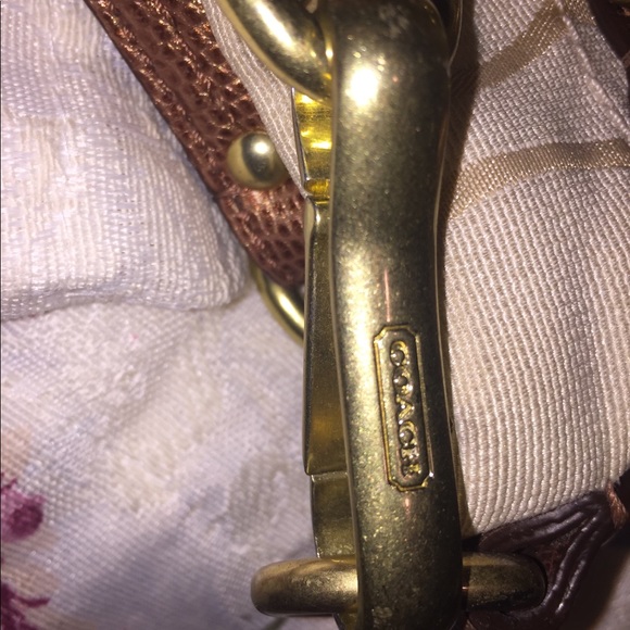 Coach Jacquard Signature Hobo In Cream & Tan $Firm - Picture 8 of 8